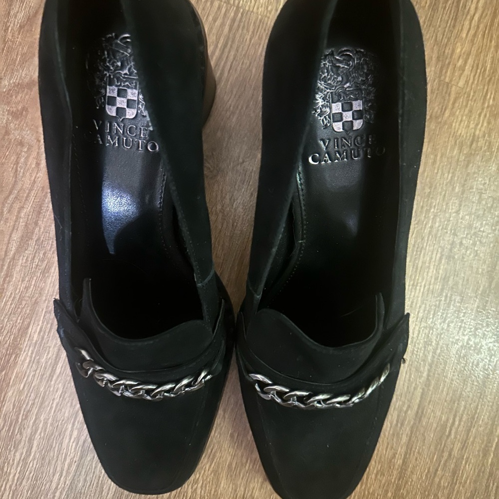 Vince Camuto Black Loafers with Silver Chain